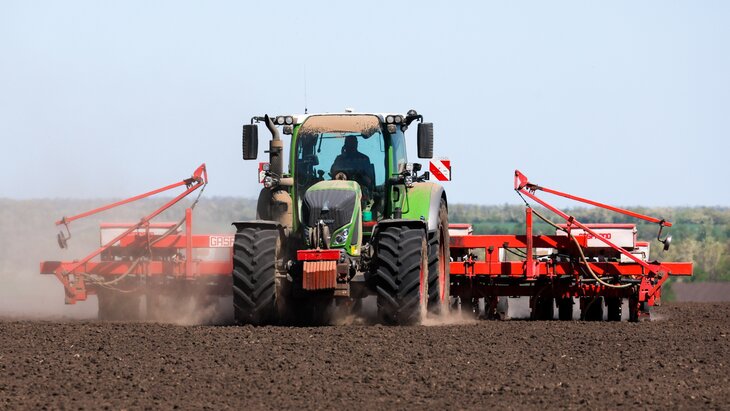 � ����������� �� ������� � ������������� ��������� 900 ����� �������� �������