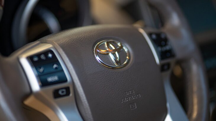 Toyota ���������������� � �� �������� ���� ��� ������� ����������� Avensis