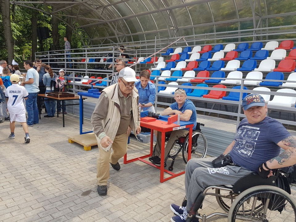 � ������ ����������� ���������� �� ���������� ��������� � �����������