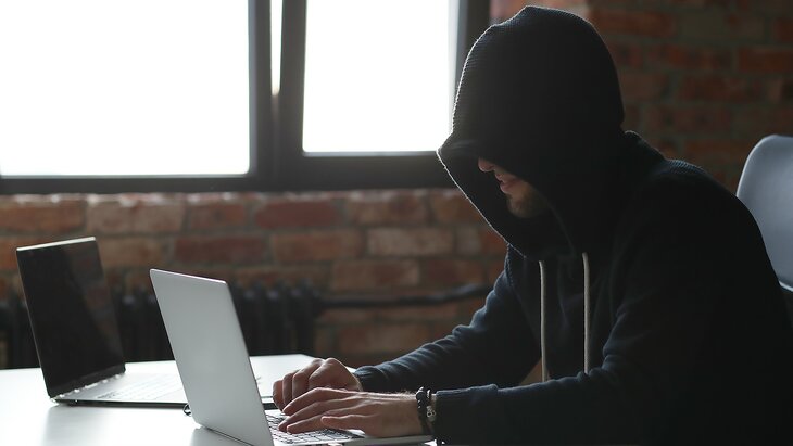 ������� ������������ � ����� ���������� � QR-������ � ����� ������������ �������