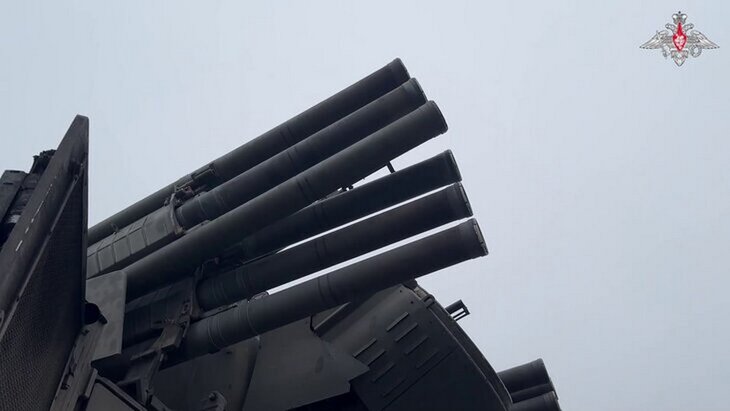 ����� 60 ���� ������������� � ��������� � 6 ������� ���������� �������