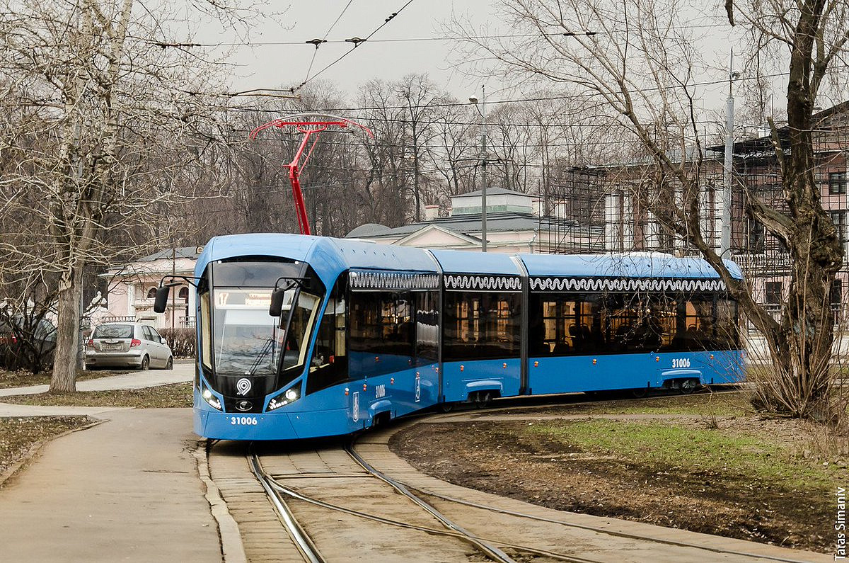 Трамвай загорелся на востоке Москвы