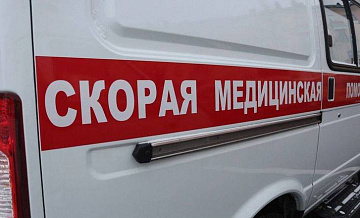 Двое мужчин выбросили своего приятеля с четвертого этажа в Москве