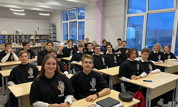 Ирина Ильичёва поздравила школьников с первым учебным днем в 2022 году