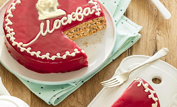 В честь 120-летия Музея Москвы посетителей будут угощать фирменным тортом "Москва"